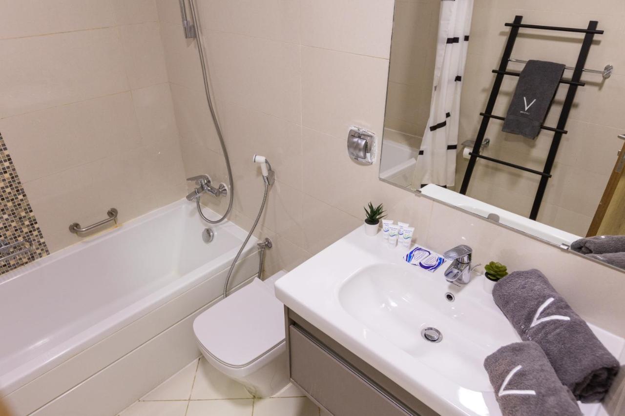 Spacious 1Br With Full Marina View Dubai Exterior photo